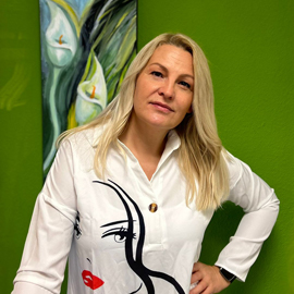 Hairteam-Michaela-Mira